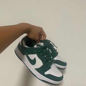 Spartan Green low top sneaker